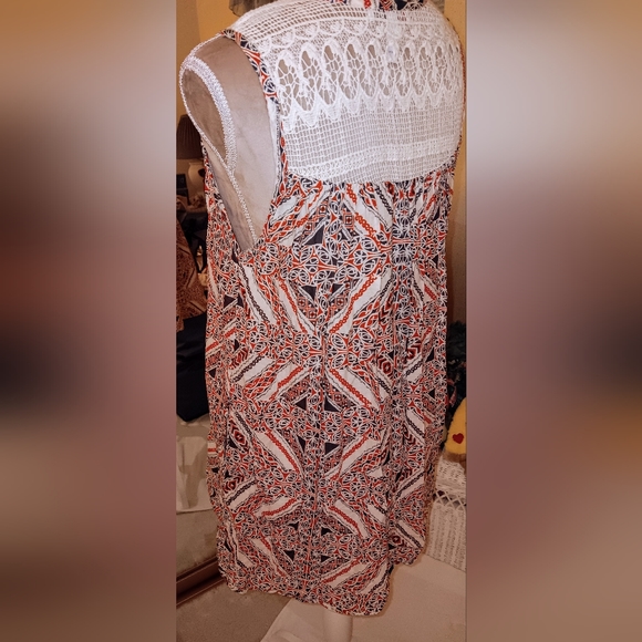 Retro 60’s Geometric Crochet Sleeveless Mini Dress – Red & Black Patterned Tunic - Picture 2 of 12